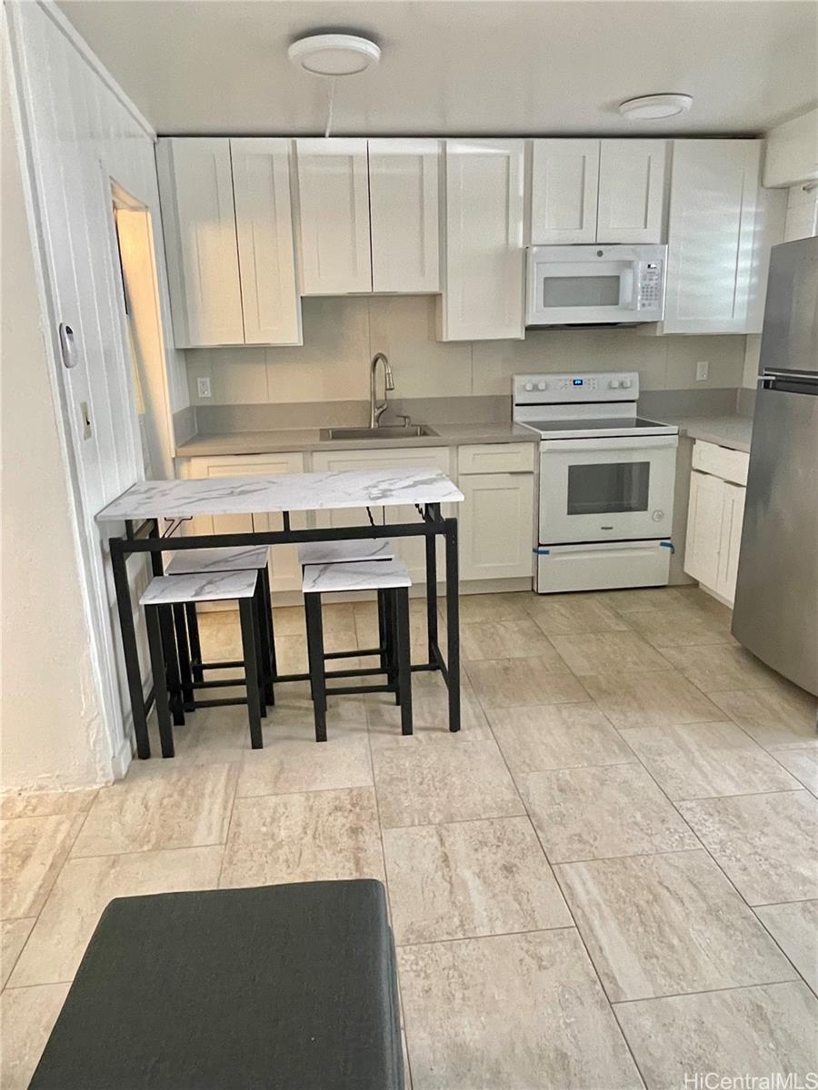 410 Nāhua Street, Unit 106 Honolulu, HI 96815 - Photo 1 of 18