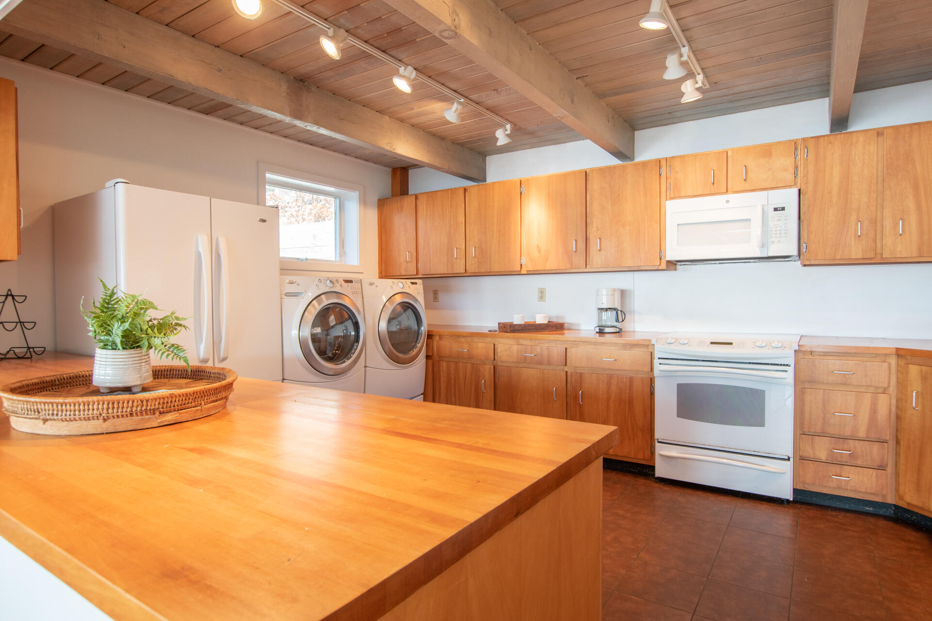 945 Chequessett Neck Road Wellfleet, MA 02667 - Photo 13 of 57 Untitled-2938