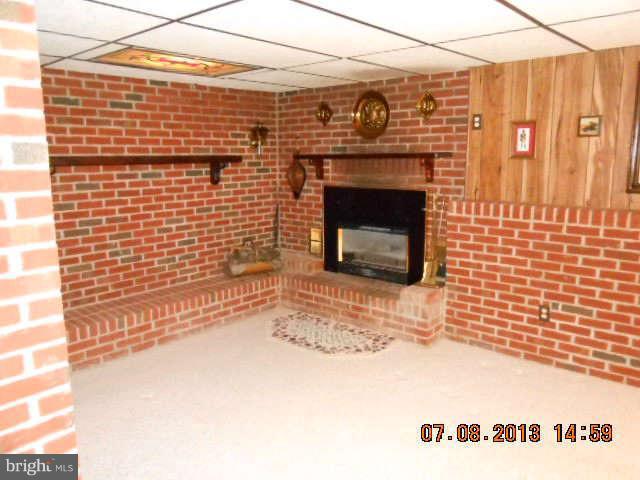 8631 Delegge Road Baltimore, MD 21237 - Photo 14 of 20 Family Room