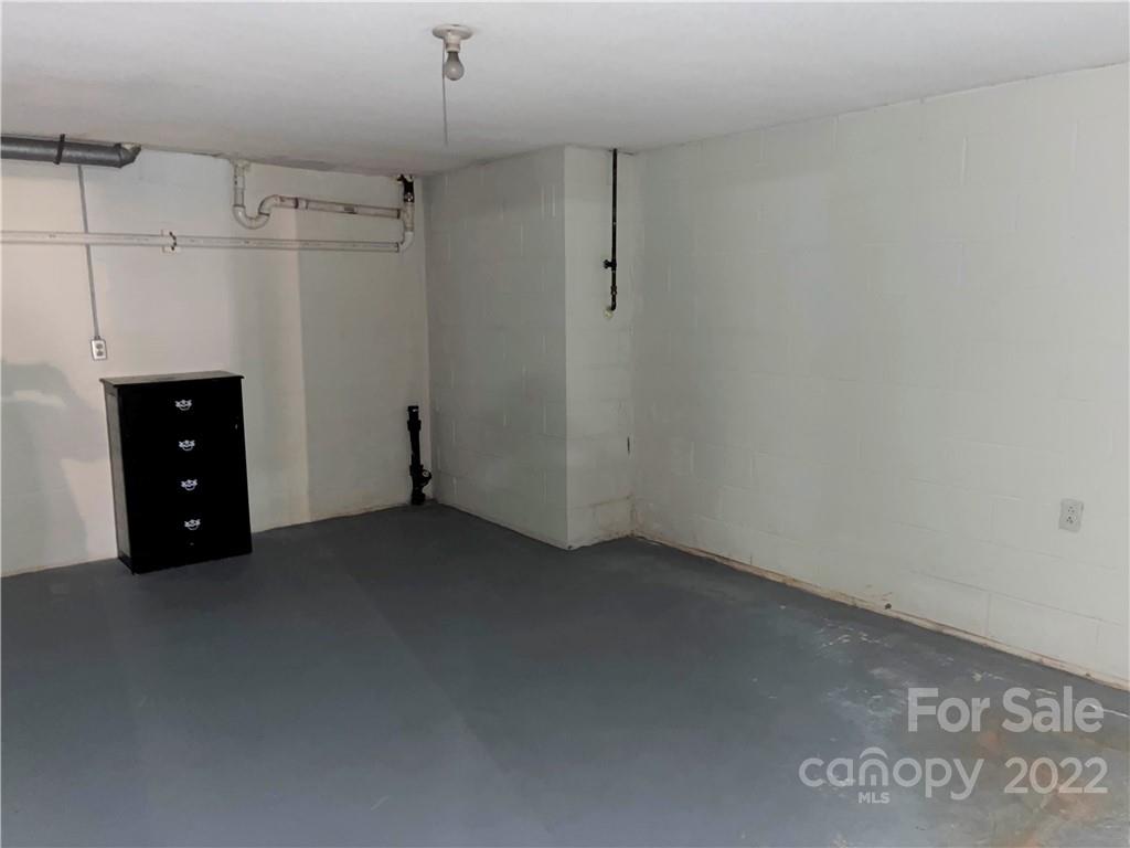 506 8th Street Southwest Conover, NC 28613 - Photo 30 of 38 a view of an empty room