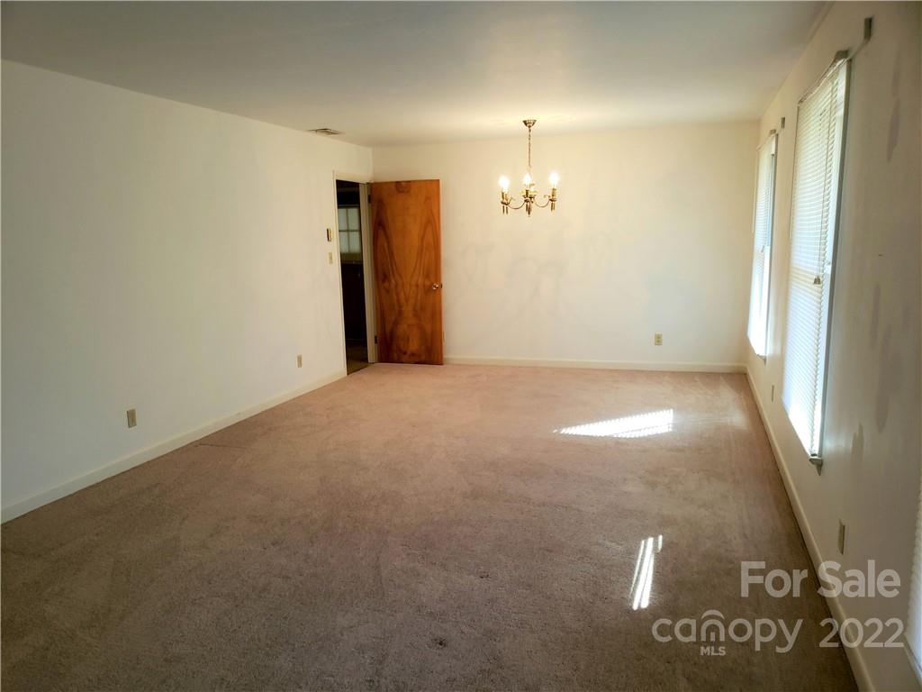 506 8th Street Southwest Conover, NC 28613 - Photo 4 of 38 a view of empty room