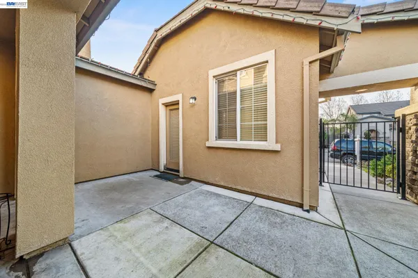 $715,000 | 30 Renoir Court, Oakley, CA 94561