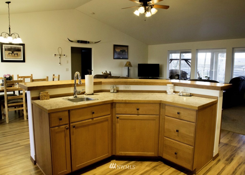4001 Fairview Road Ellensburg, WA 98926 - Photo 3 of 20 Gallery Image 3