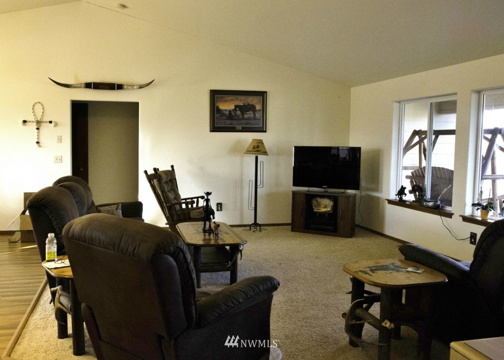 4001 Fairview Road Ellensburg, WA 98926 - Photo 8 of 20 Gallery Image 8