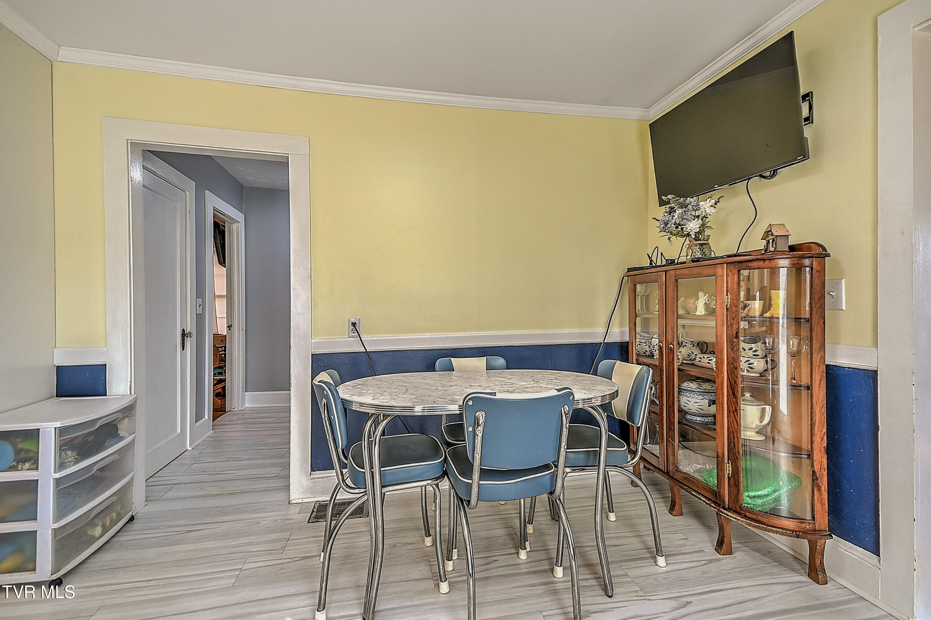 163 Island Road Kingsport, TN 37664 - Photo 8 of 35 163 Island JG-9