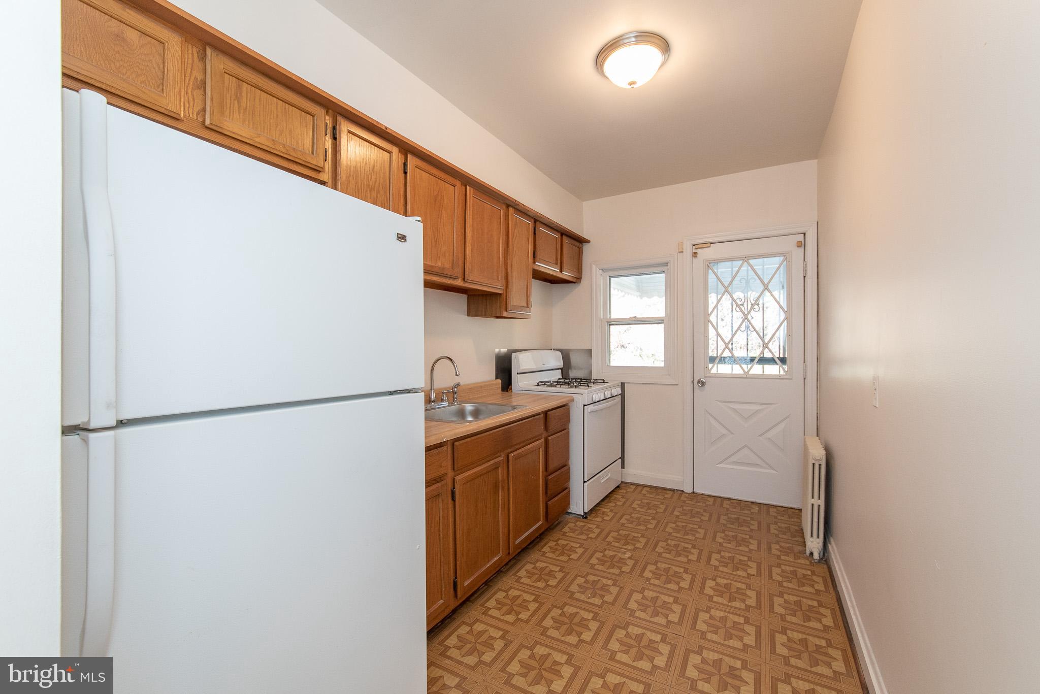 2432 West Cold Spring Lane Baltimore, MD 21215 - Photo 12 of 39 Kitchen