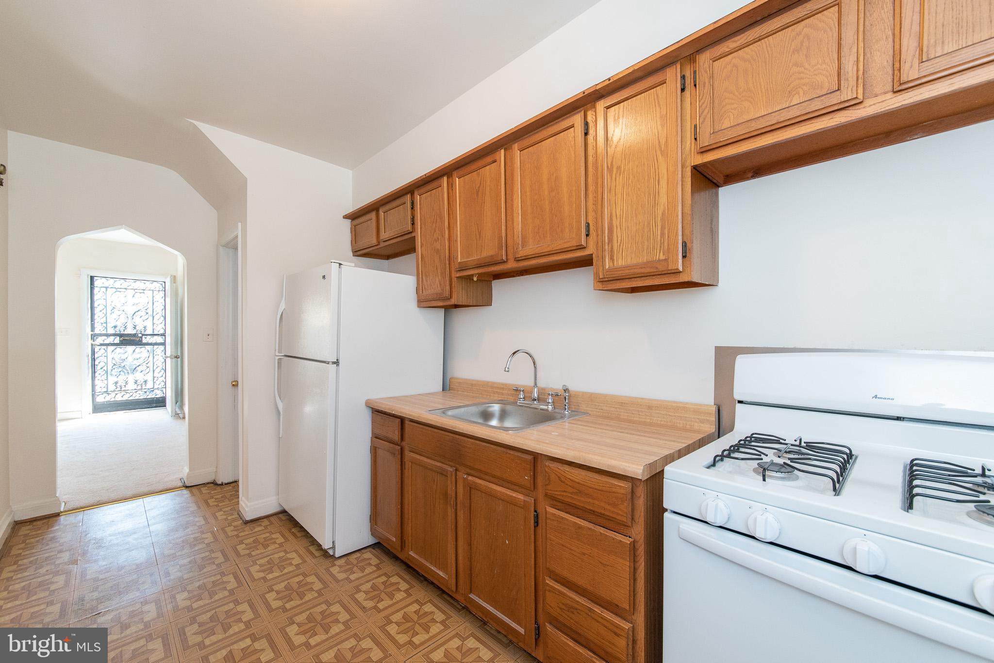 2432 West Cold Spring Lane Baltimore, MD 21215 - Photo 14 of 39 Kitchen