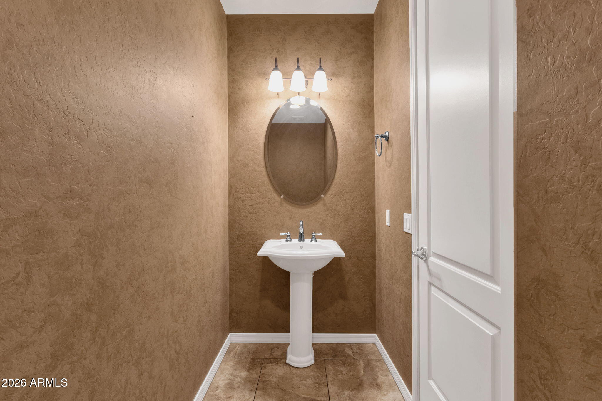 3927 East Waller Lane Phoenix, AZ 85050 - Photo 45 of 63 Powder Bath