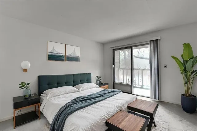 $260,000 | 518 Glenleaf Drive, Peachtree Corners, GA 30092