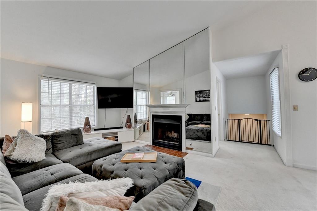 518 Glenleaf Drive Peachtree Corners, GA 30092 - Photo 5 of 28