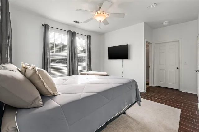 $525,000 | 130 River Landing Drive, Unit 10100, Charleston, SC 29492