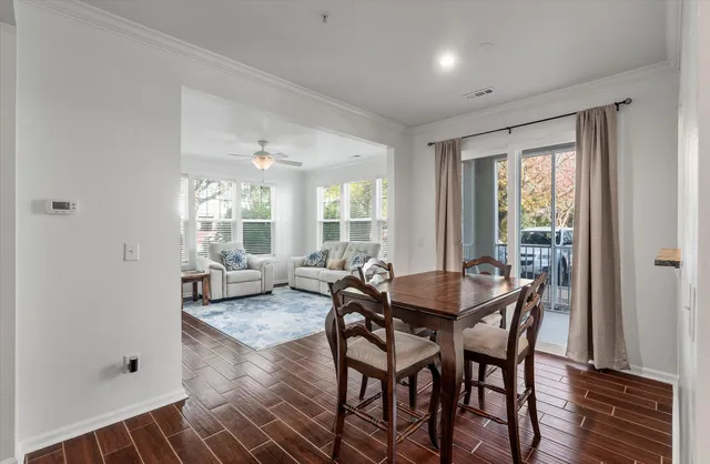 $525,000 | 130 River Landing Drive, Unit 10100, Charleston, SC 29492