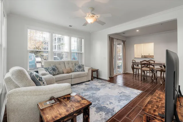 $525,000 | 130 River Landing Drive, Unit 10100, Charleston, SC 29492