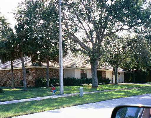 788 Camino Lakes Circle Boca Raton, FL 33486 - Photo 1 of 8 Primary Photo