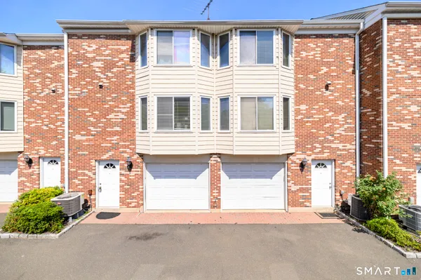$3,500 | 1611 Washington Boulevard, Unit 10, Stamford, CT 06902