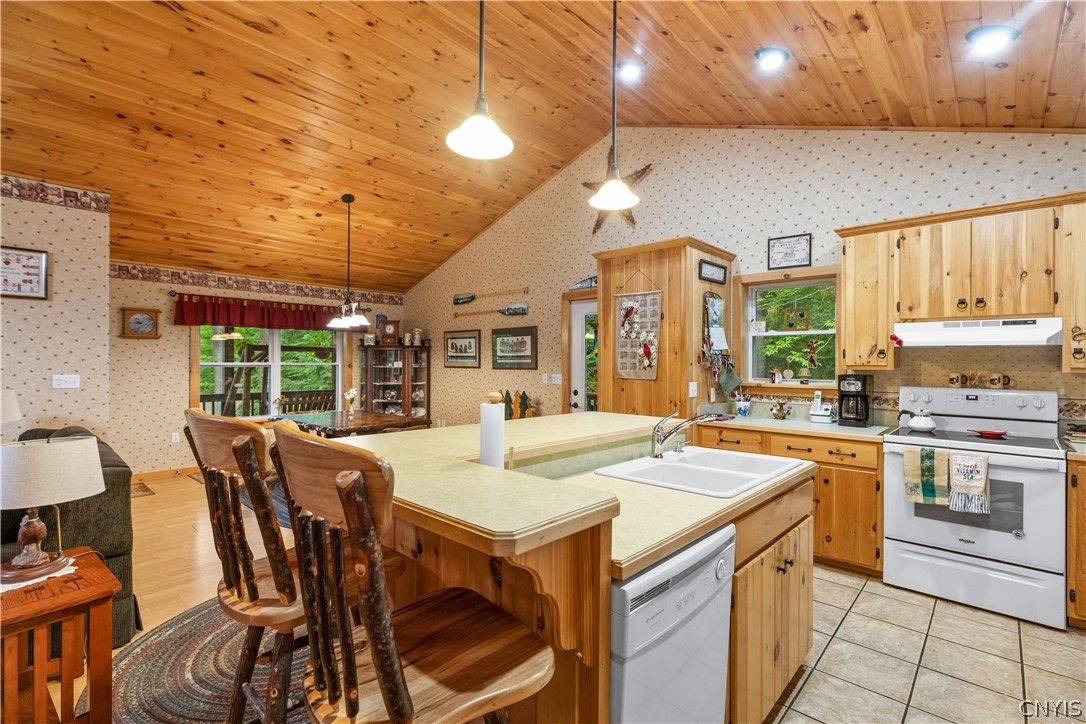 331 Pardee Road Russia, NY 13438 - Photo 7 of 29 Great Workspace Open To The Main Living Areas.