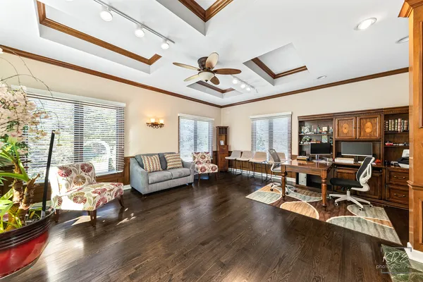 $825,000 | 940 Burnham Court, Aurora, IL 60502