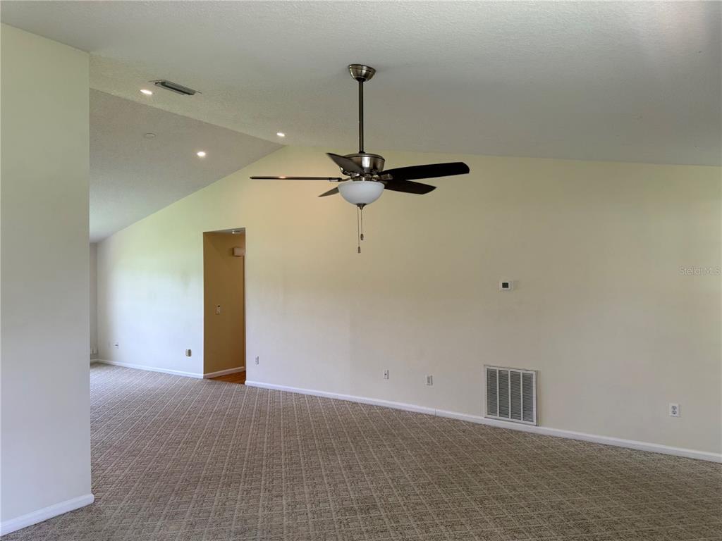 5 Hickory Loop Ocala, FL 34472 - Photo 9 of 32