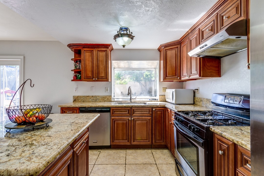 9618 Apple Street Spring Valley, CA 91977 - Photo 1 of 16 Gallery Image 1