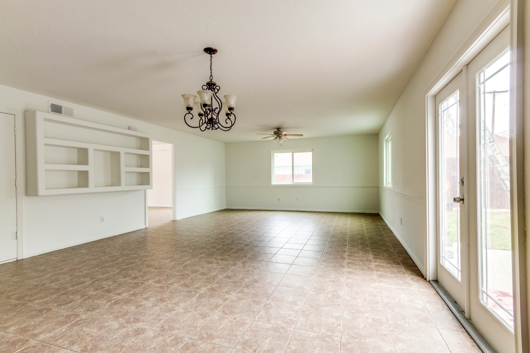 9618 Apple Street Spring Valley, CA 91977 - Photo 8 of 16 Gallery Image 8