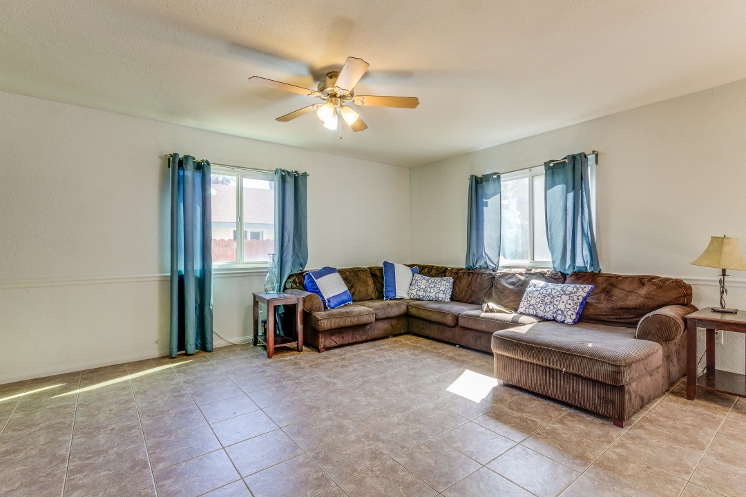 9618 Apple Street Spring Valley, CA 91977 - Photo 9 of 16 Gallery Image 9