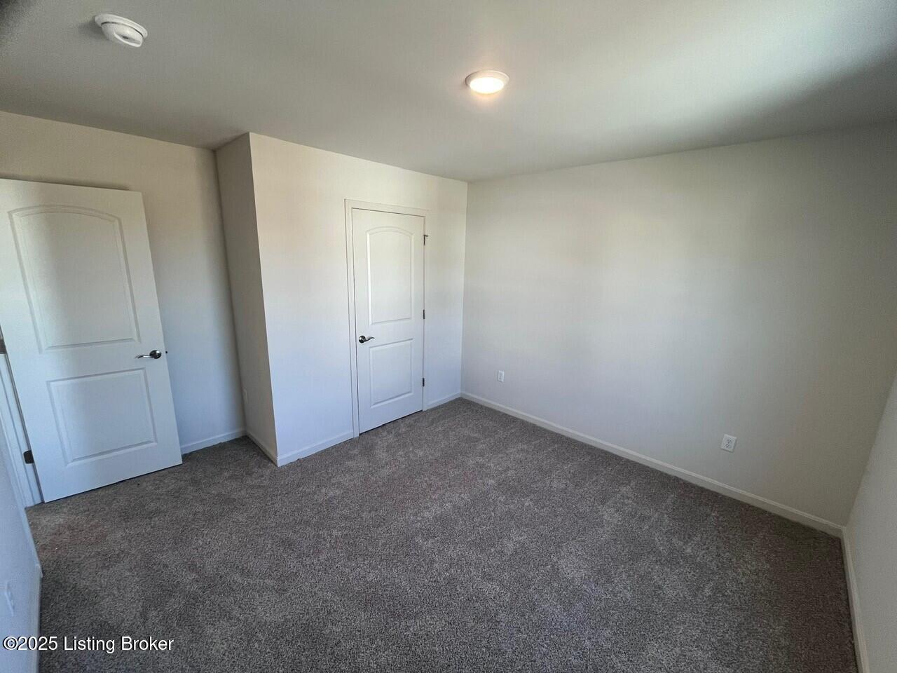 8400 Fairmount Road Louisville, KY 40291 - Photo 15 of 28 Bedroom 1