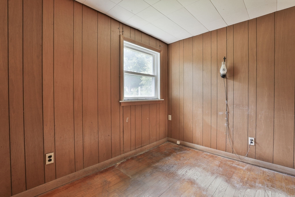 4 Cross Street Windham, NH 03087 - Photo 19 of 30 an empty room with windows