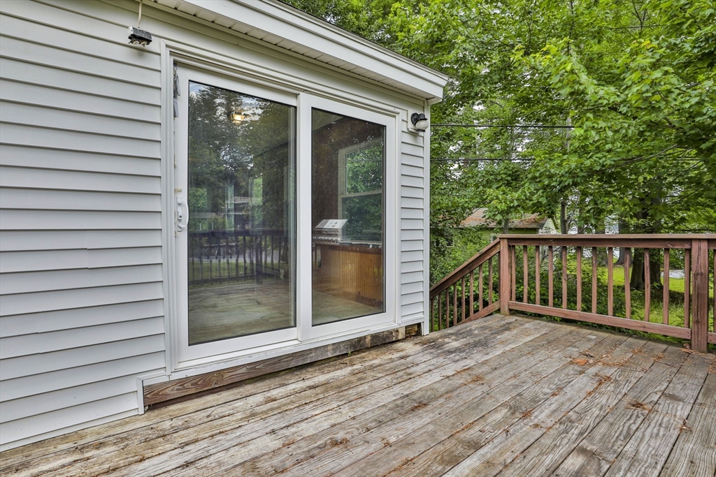 4 Cross Street Windham, NH 03087 - Photo 20 of 30