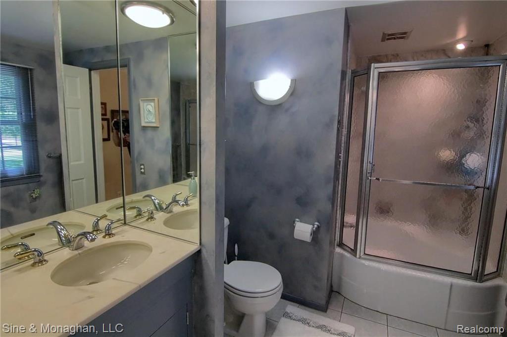 245 Vendome Road Grosse Pointe Farms, MI 48236 - Photo 30 of 42