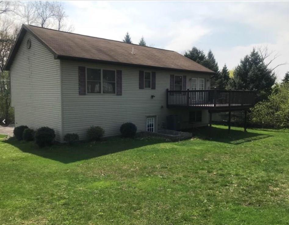 409 Ridgelawn Avenue New Castle, PA 16105 - Photo 3 of 12 Gallery Image 3