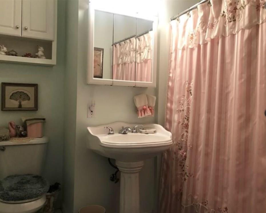 409 Ridgelawn Avenue New Castle, PA 16105 - Photo 8 of 12 Gallery Image 8