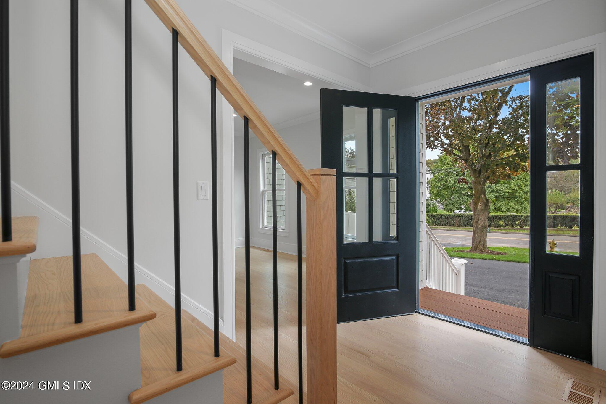 269 Pemberwick Road Greenwich, CT 06831 - Photo 6 of 29 3