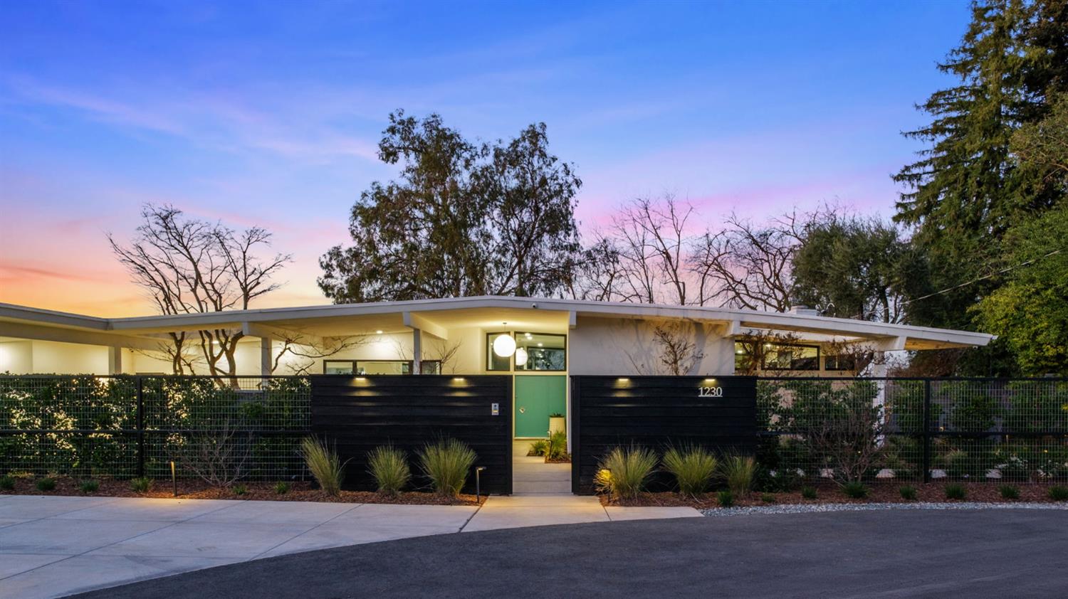 1230 West Moraga Road Fresno, CA 93711 - Photo 4 of 66 a front view of a building