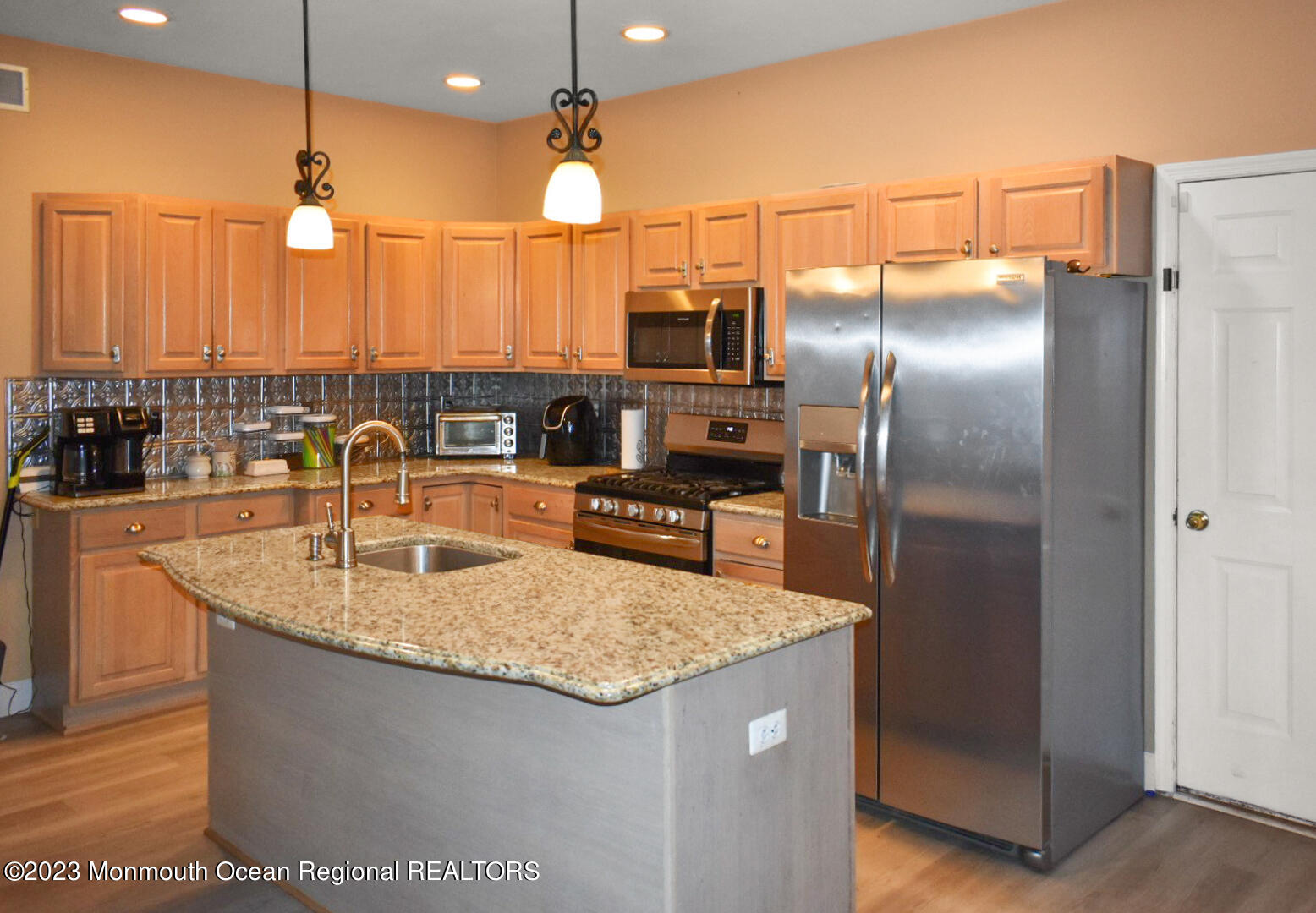172 Compass Road Manahawkin, NJ 08050 - Photo 2 of 27 Kitchen