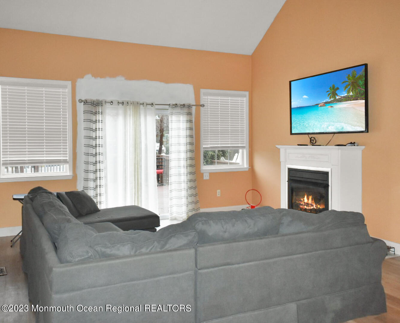 172 Compass Road Manahawkin, NJ 08050 - Photo 5 of 27 Family room