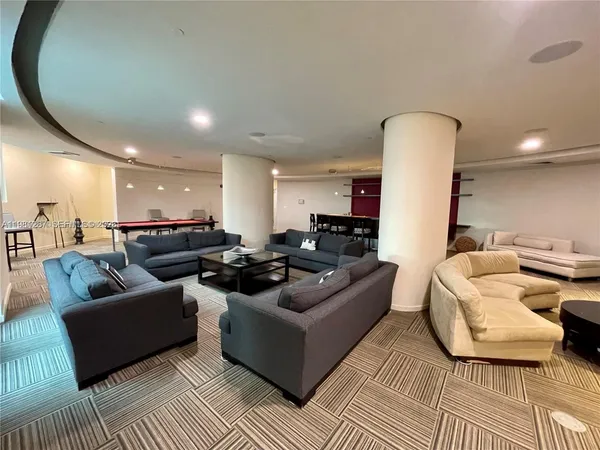 $3,700 | 9055 Southwest 73rd Court, Unit 1709, Miami, FL 33156