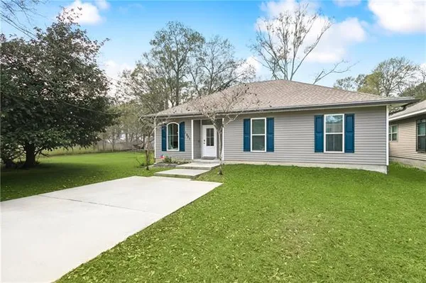 $1,800 | 1951 Beth Drive, Slidell, LA 70458