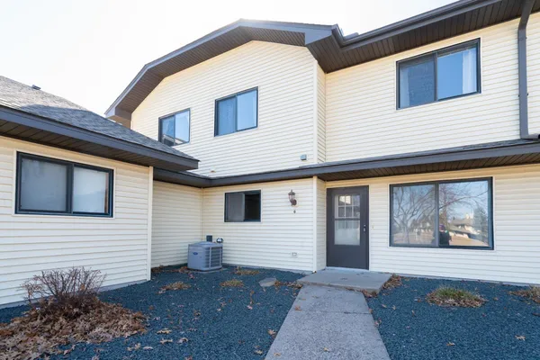 $244,000 | 5425 Orleans Lane North, Unit 6, Plymouth, MN 55442