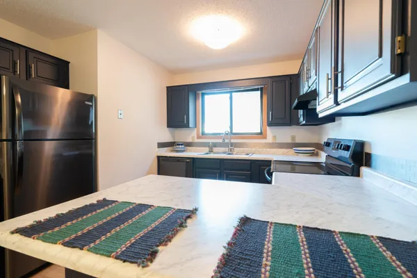 $244,000 | 5425 Orleans Lane North, Unit 6, Plymouth, MN 55442