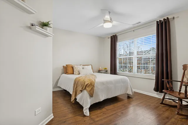 $267,500 | 469 South Jade Lane, Round Lake, IL 60073