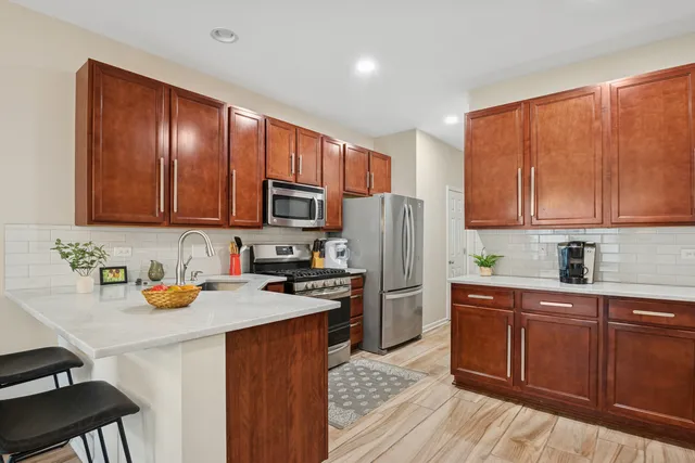 $267,500 | 469 South Jade Lane, Round Lake, IL 60073