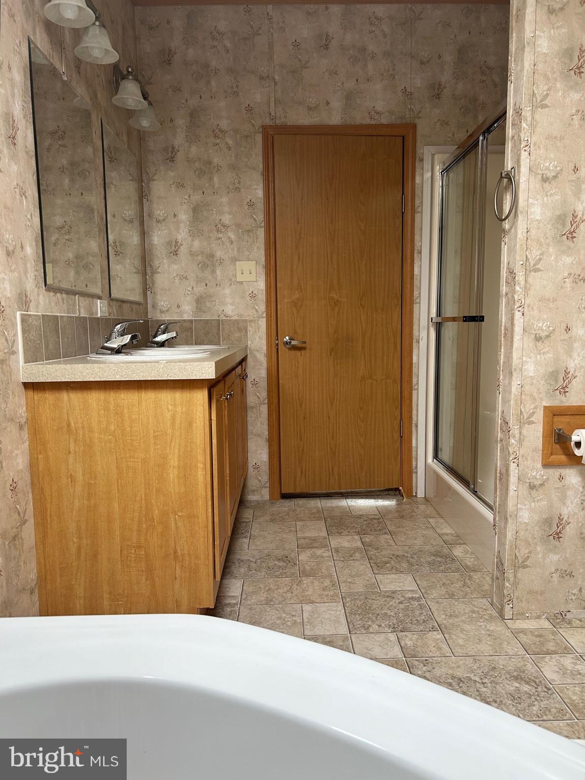 35848 Waycross Road Laurel, DE 19956 - Photo 6 of 9 Primary En Suite