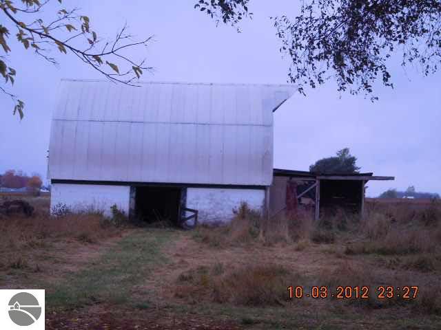 2130 Putnam Road Whittemore, MI 48770 - Photo 17 of 19 1751638-16.JPG