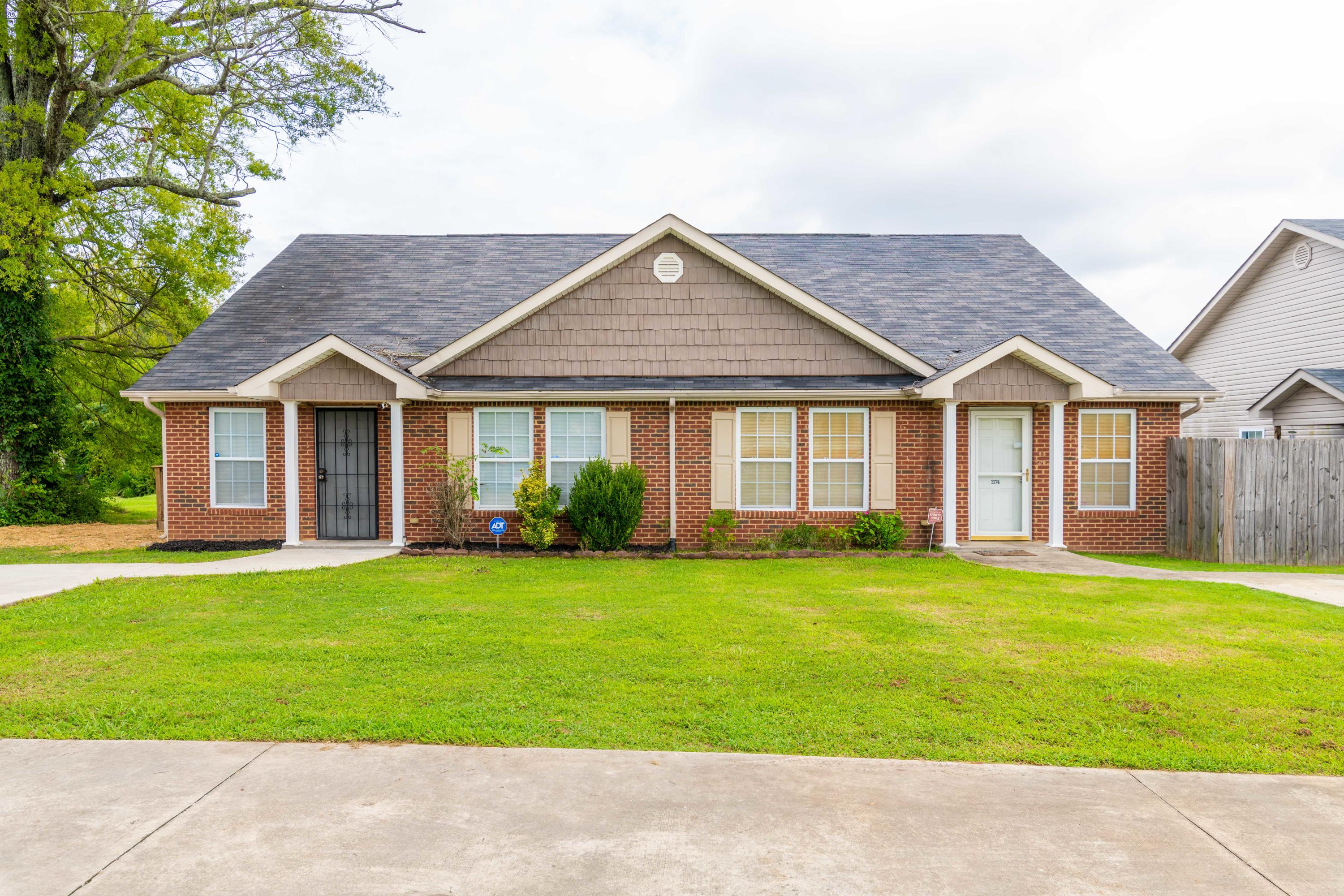 1176 North Moore Road Chattanooga, TN 37411 - Photo 3 of 23 Combined front view