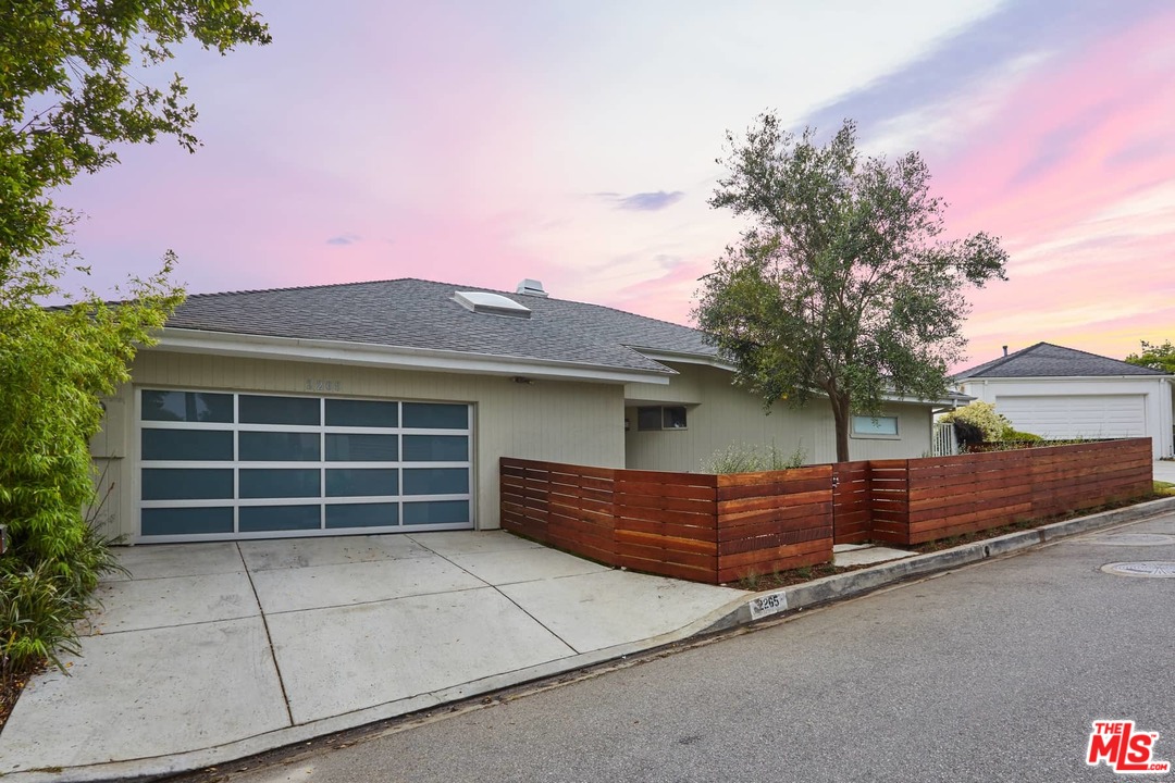 2265 Westridge Road Los Angeles, CA 90049 - Photo 2 of 37