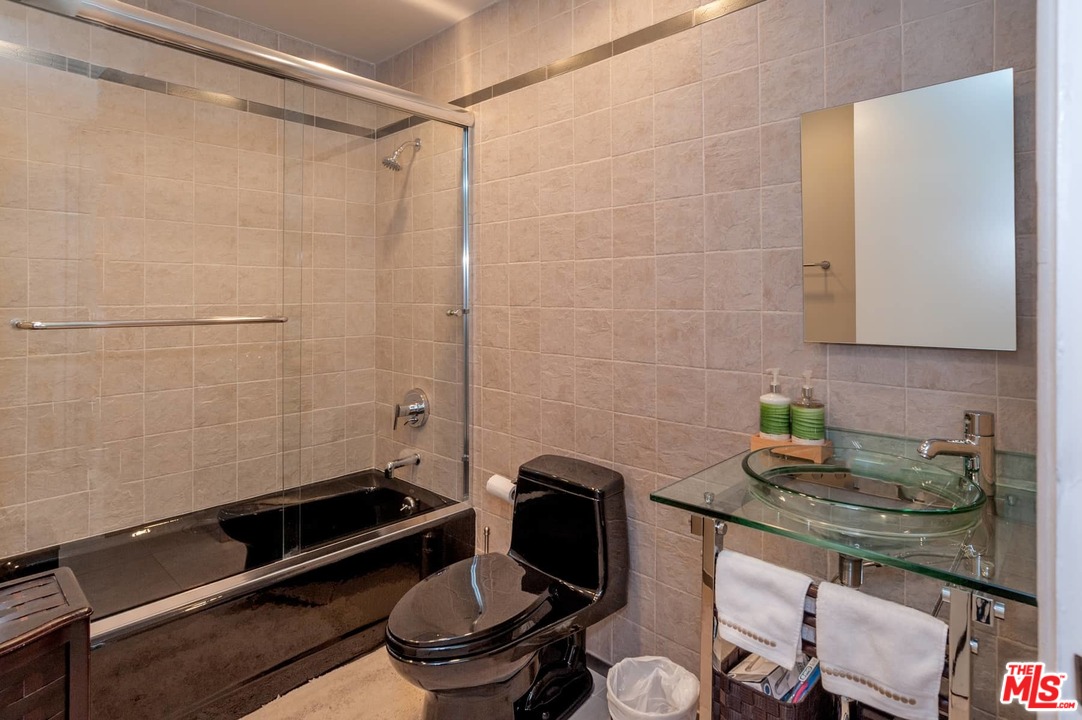 2265 Westridge Road Los Angeles, CA 90049 - Photo 27 of 37