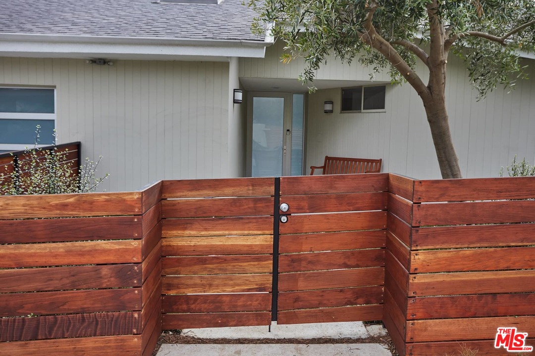 2265 Westridge Road Los Angeles, CA 90049 - Photo 4 of 37