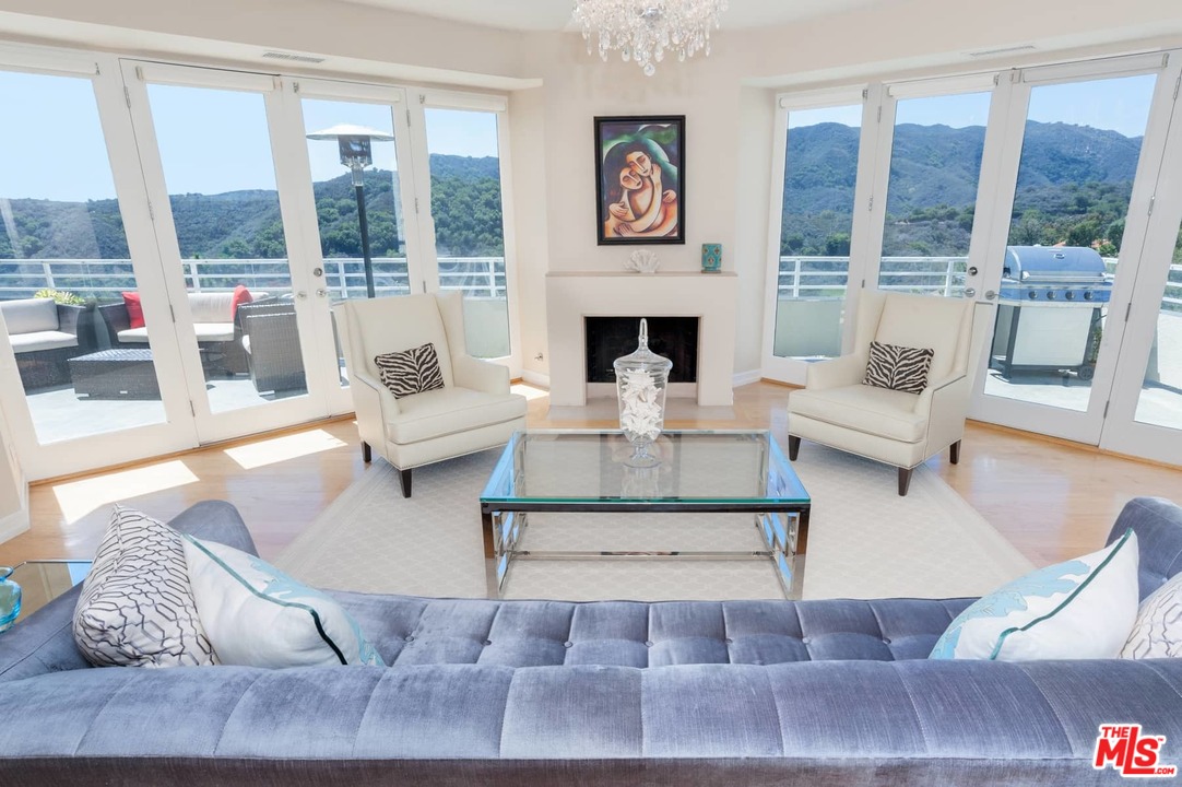 2265 Westridge Road Los Angeles, CA 90049 - Photo 7 of 37