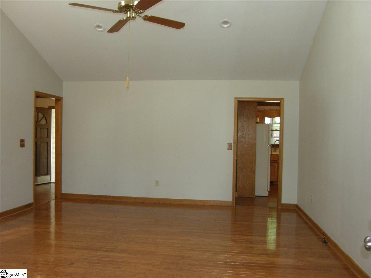 201 Spring Meadow Road Simpsonville, SC 29680 - Photo 15 of 34 Gallery Image 15