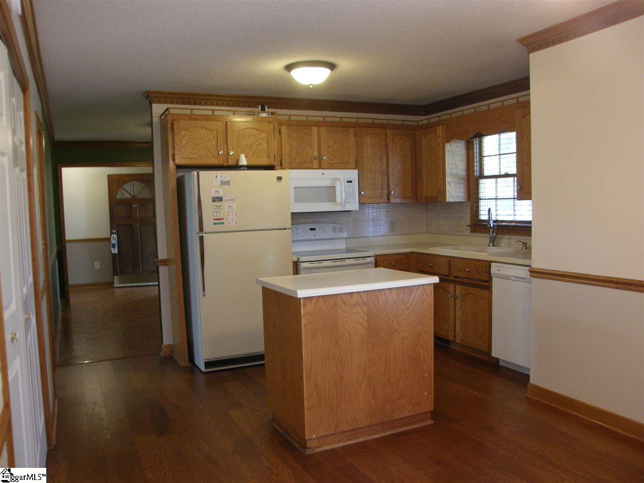 201 Spring Meadow Road Simpsonville, SC 29680 - Photo 10 of 34 Gallery Image 10